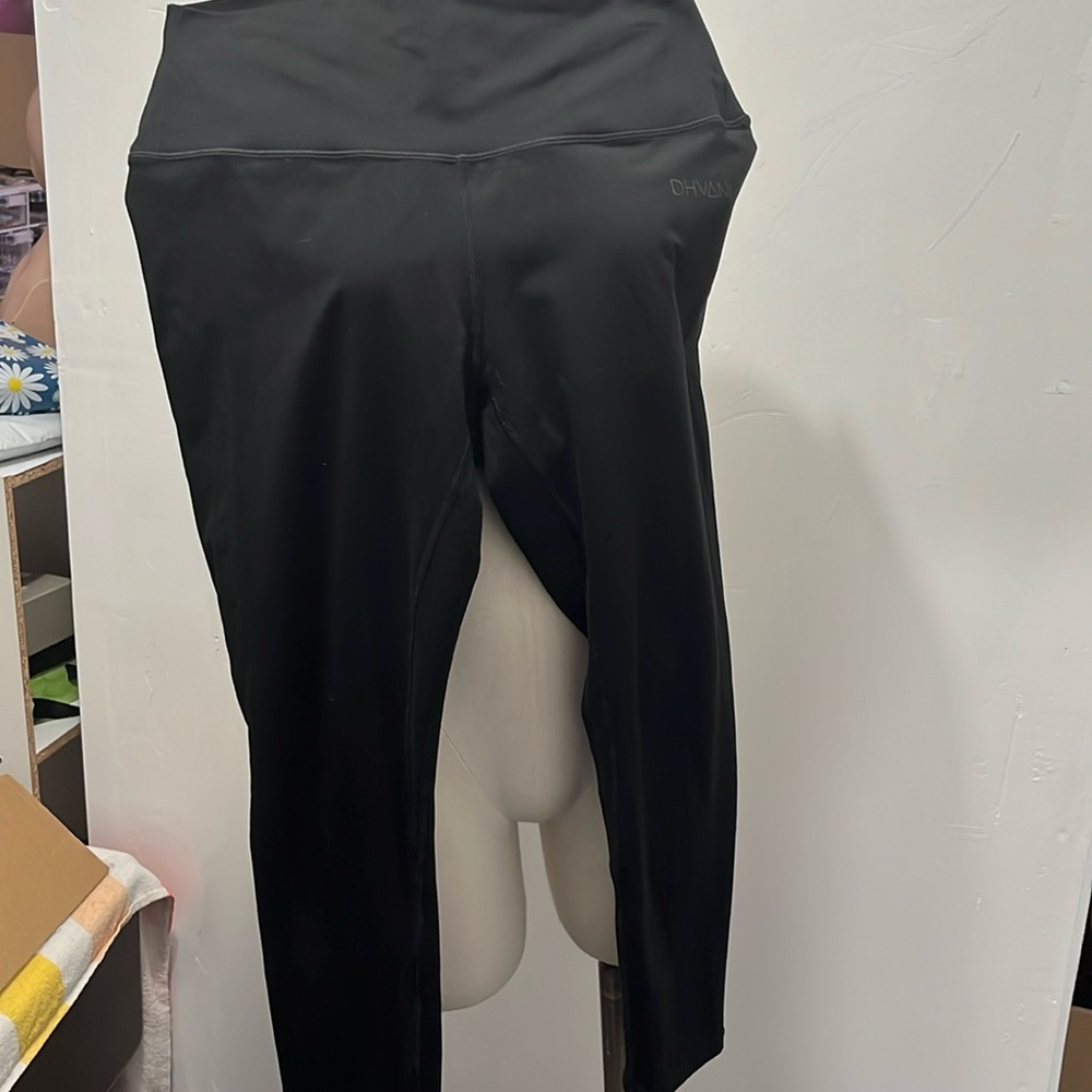 Dhvani black leggings size xl